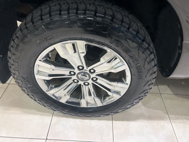 2018 Nissan Titan SV