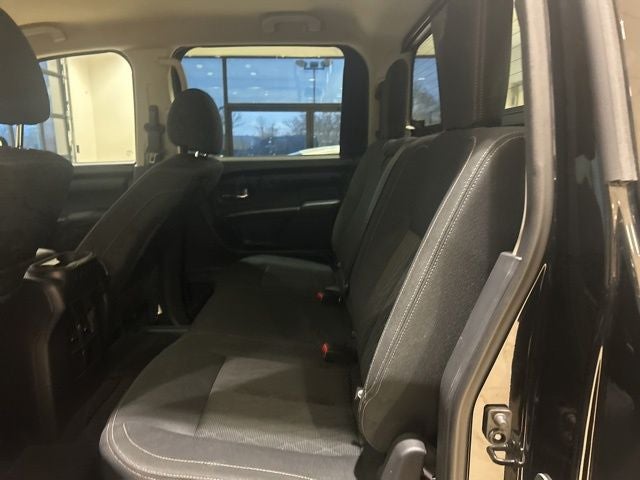 2018 Nissan Titan SV