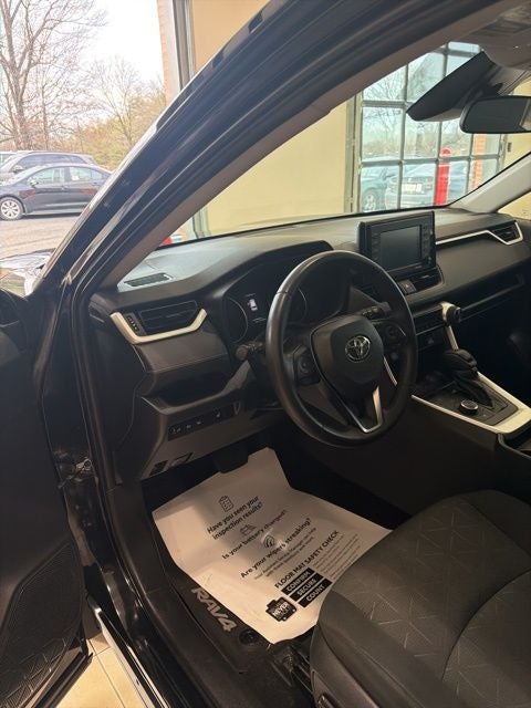 2020 Toyota RAV4 Hybrid XLE