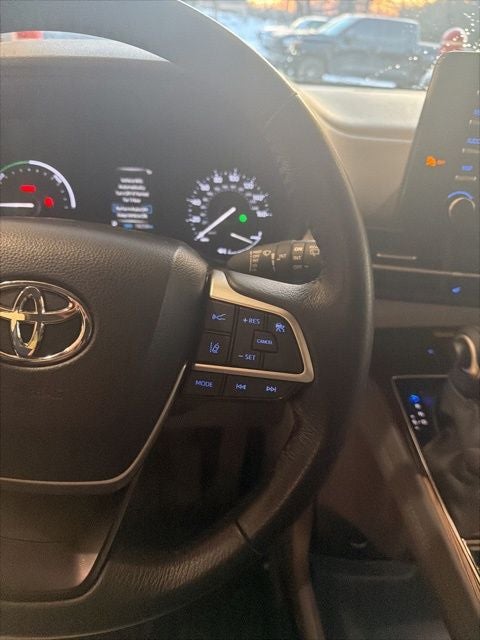 2024 Toyota Sienna XLE 7 Passenger