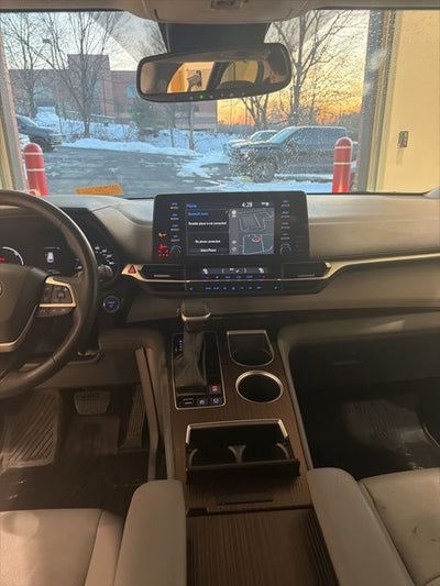 2024 Toyota Sienna XLE 7 Passenger