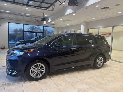 2024 Toyota Sienna XLE 7 Passenger