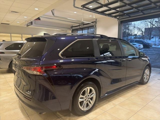 2024 Toyota Sienna XLE 7 Passenger