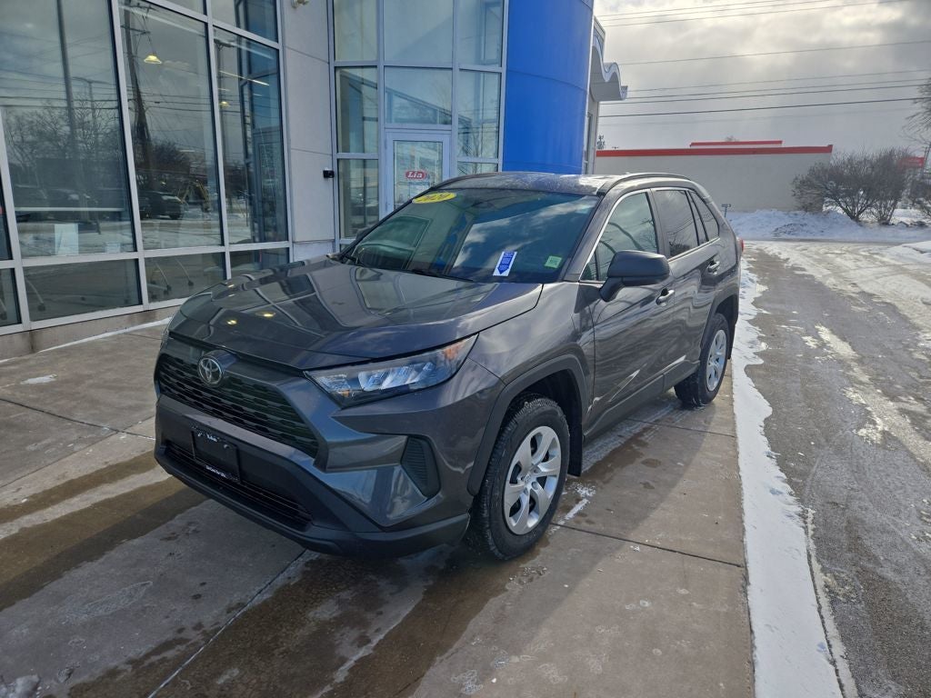 2020 Toyota RAV4 LE
