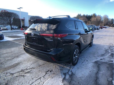 2023 Toyota Highlander Hybrid XLE