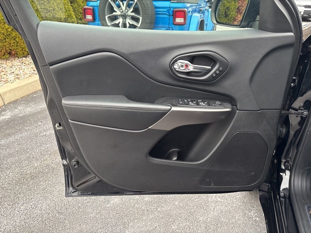 2019 Jeep Cherokee Overland