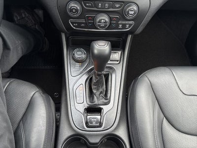 2019 Jeep Cherokee Overland