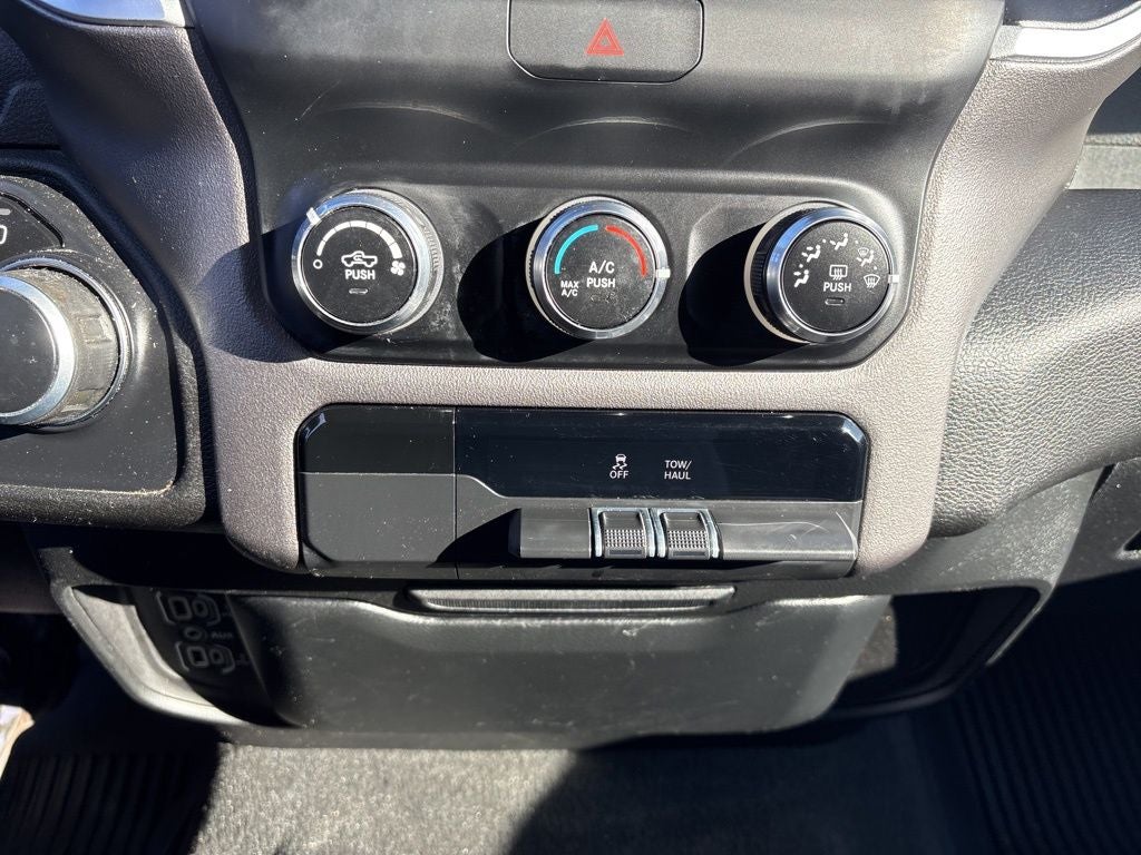 2020 RAM 1500 Big Horn/Lone Star 4D Crew Cab