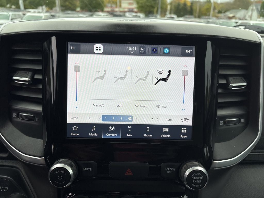 2022 RAM 1500 Big Horn/Lone Star 4D Quad Cab