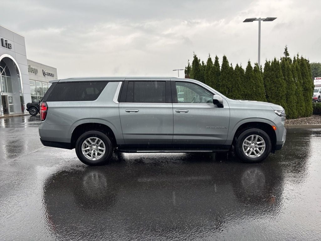 2024 Chevrolet Suburban LT