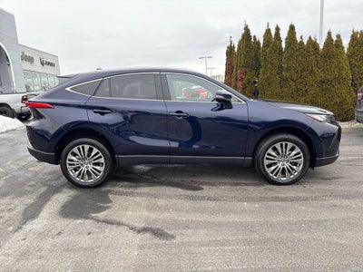 2024 Toyota Venza LE