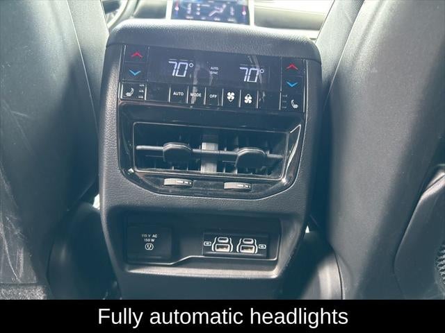 2022 Jeep Grand Cherokee Overland