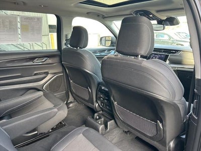 2022 Jeep Grand Cherokee L Laredo