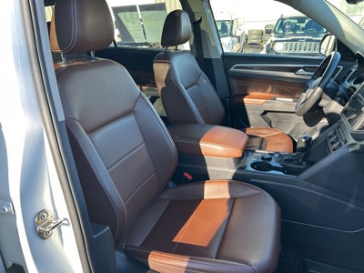 2021 Volkswagen Atlas 2.0T SE w/Technology