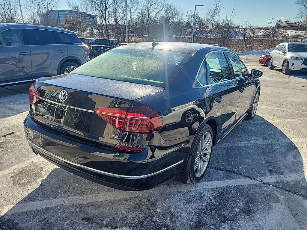 2017 Volkswagen Passat 1.8T SE w/Technology