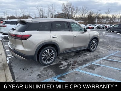 2022 INFINITI QX60 LUXE