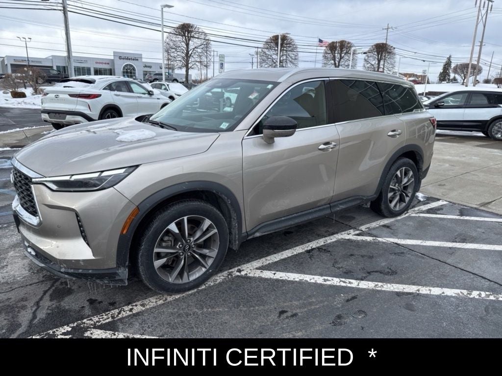 2022 INFINITI QX60 LUXE