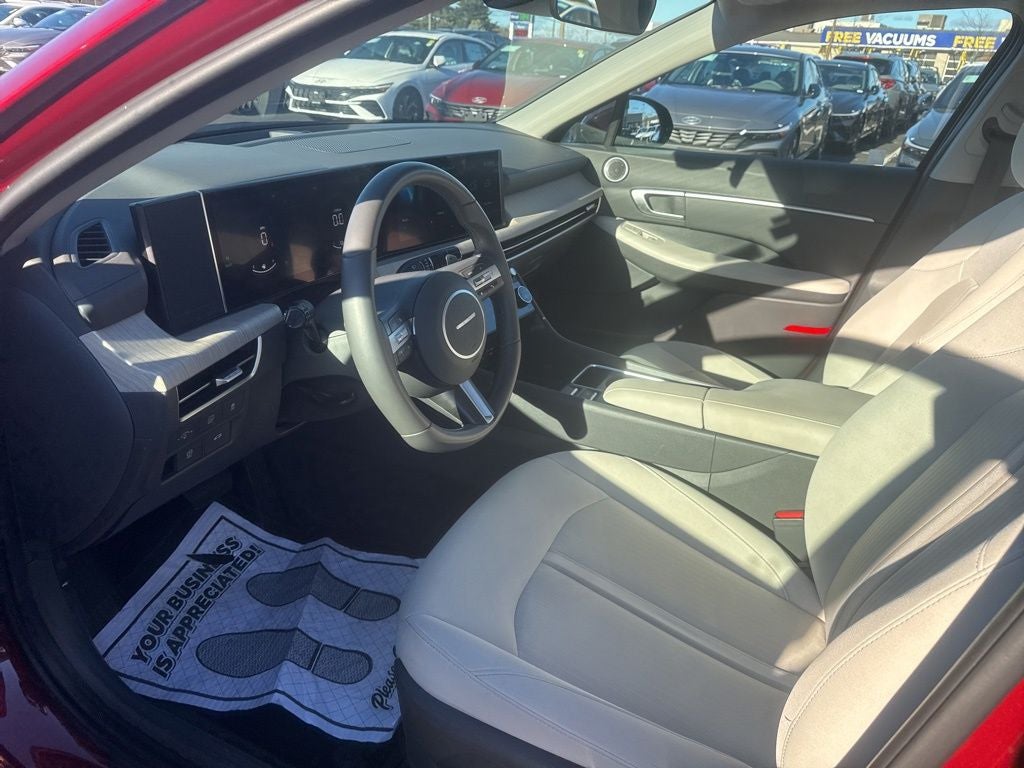 2024 Hyundai SONATA HYBRID SEL