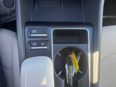 2024 Hyundai SONATA HYBRID SEL