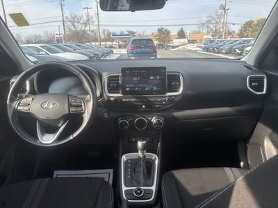 2025 Hyundai VENUE SEL