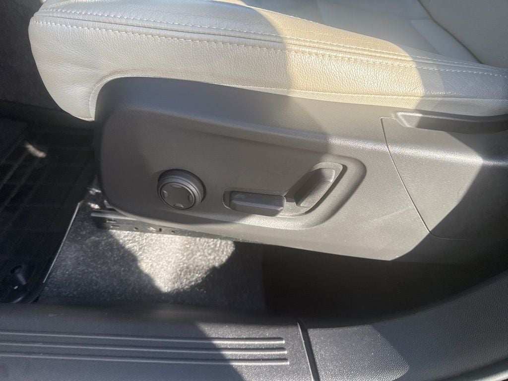 2021 Volvo XC40 T5 Inscription