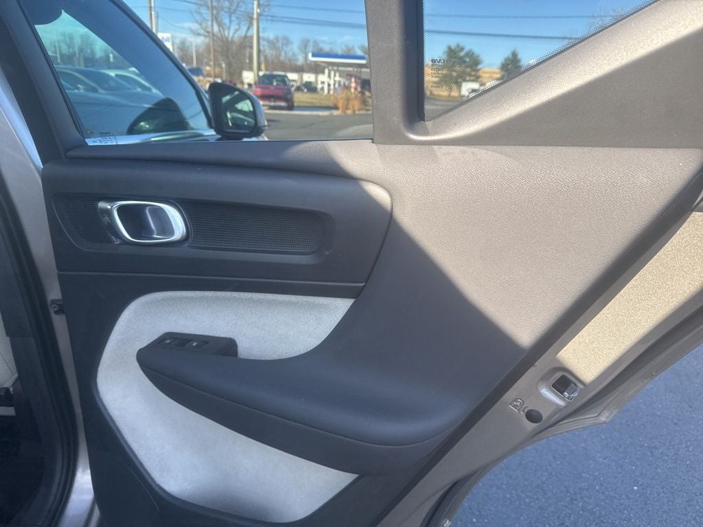 2021 Volvo XC40 T5 Inscription