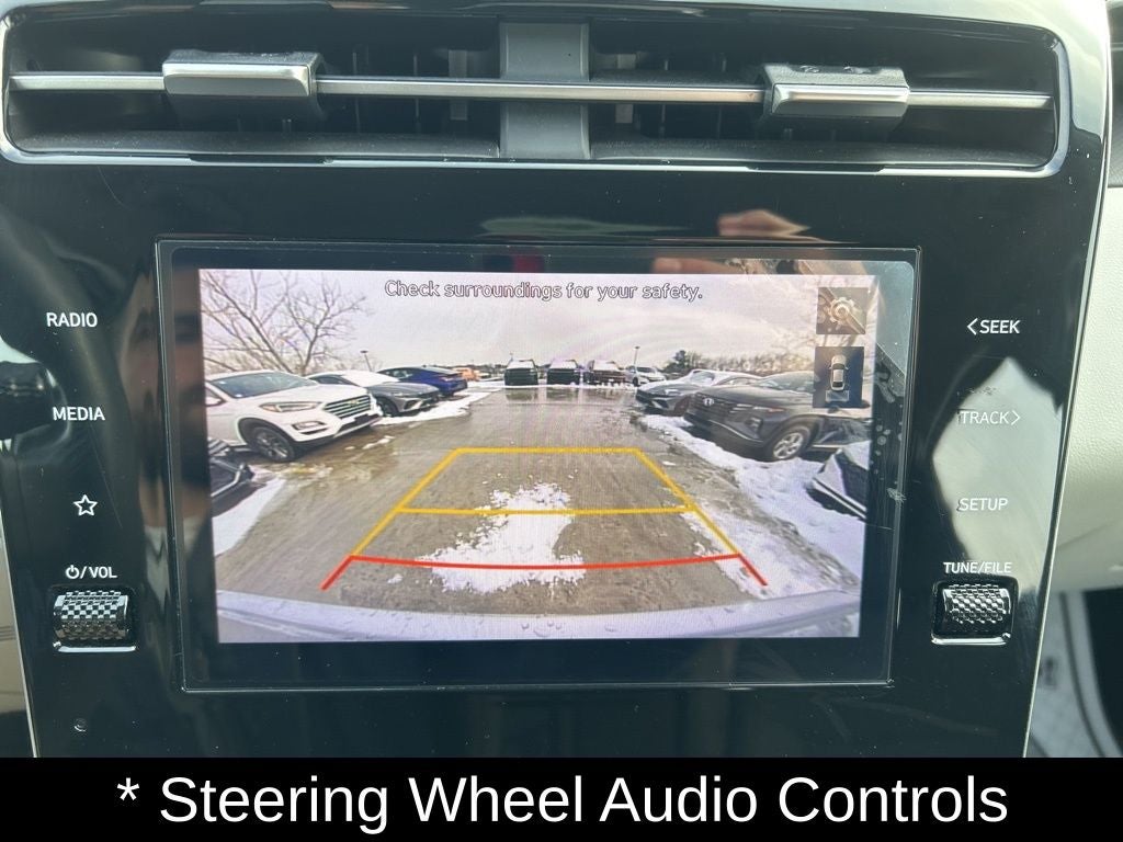 2023 Hyundai TUCSON SE