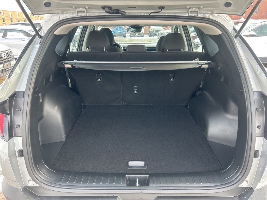 2023 Hyundai TUCSON SE