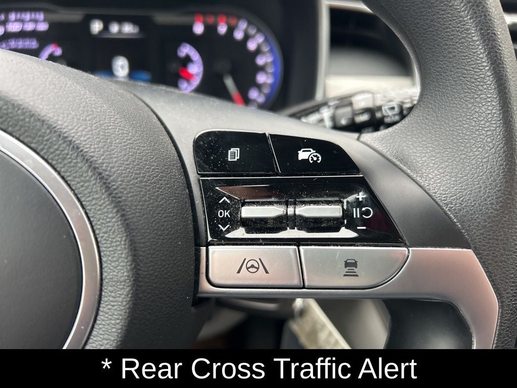 2023 Hyundai TUCSON SE