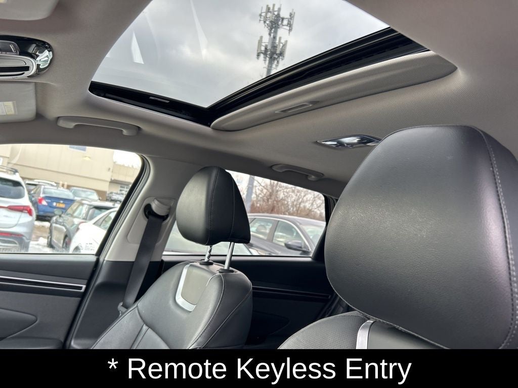 2022 Hyundai TUCSON SEL