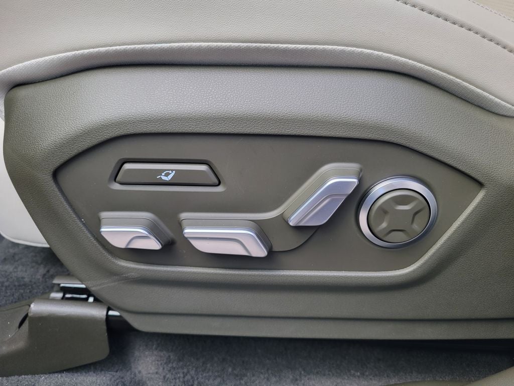 2025 Hyundai SANTA FE Calligraphy AWD