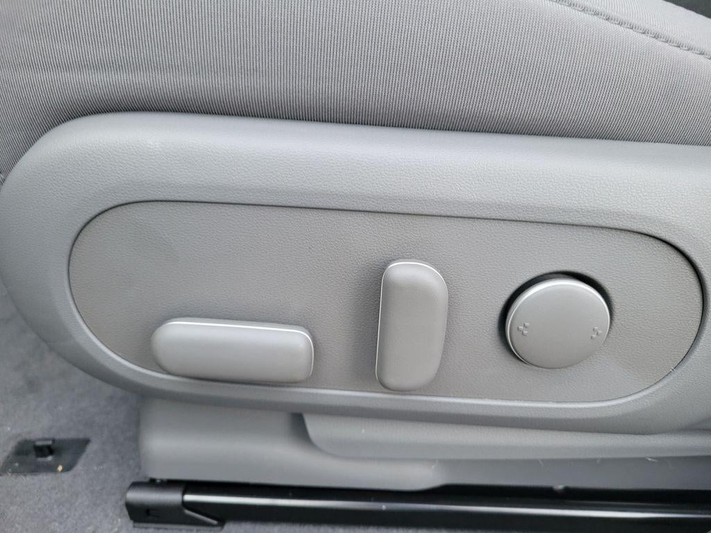 2026 Hyundai IONIQ 5 SE Standard Range