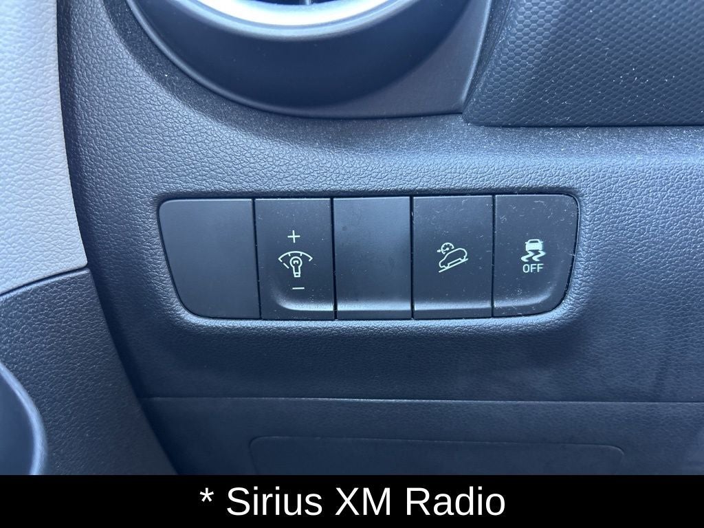 2022 Hyundai KONA SEL