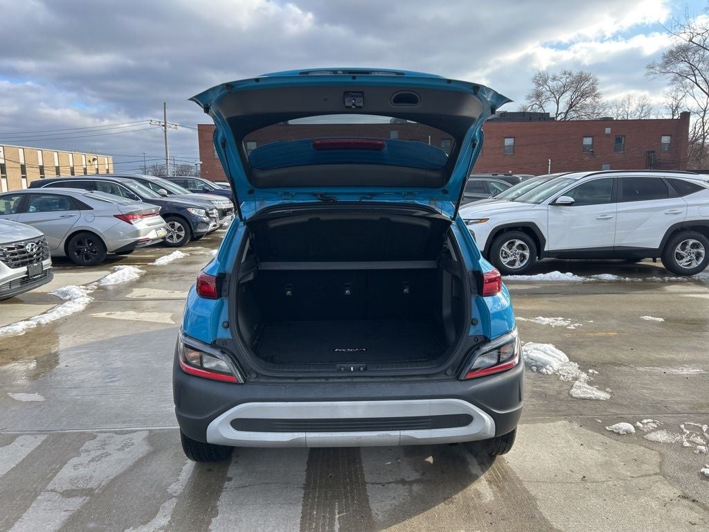 2022 Hyundai KONA SEL