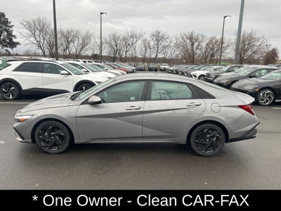 2025 Hyundai ELANTRA SE