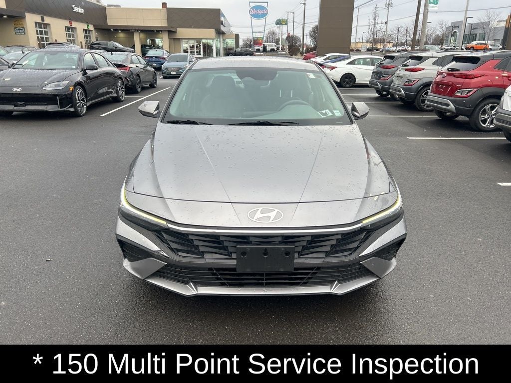 2025 Hyundai ELANTRA SE