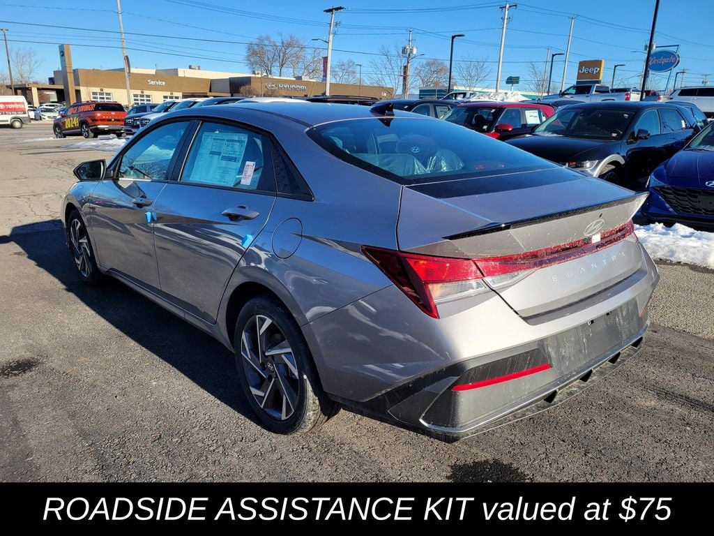 2025 Hyundai ELANTRA SEL Sport