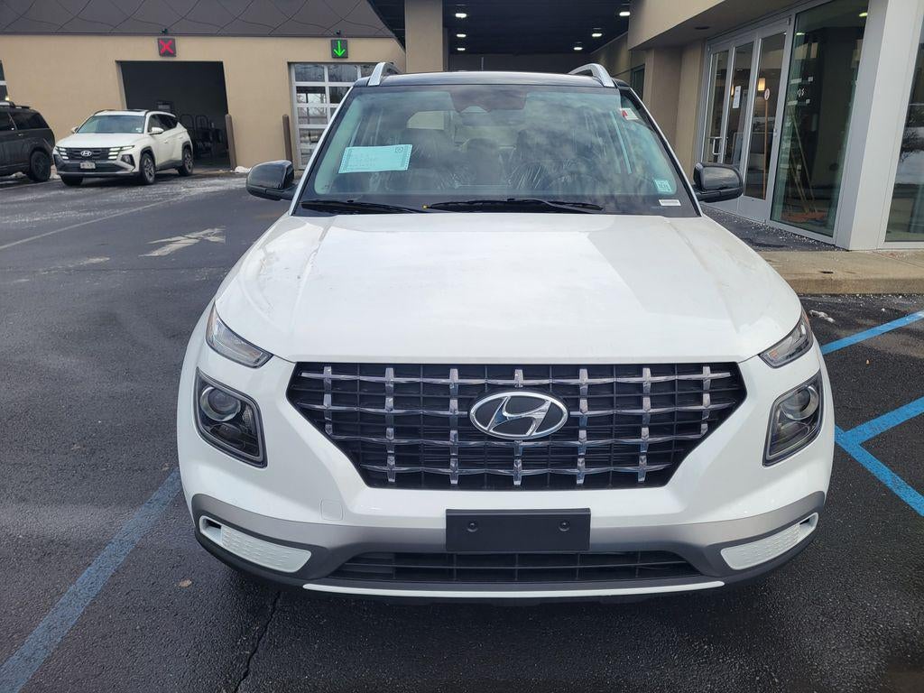 2026 Hyundai VENUE SEL W/Two-Tone Roof