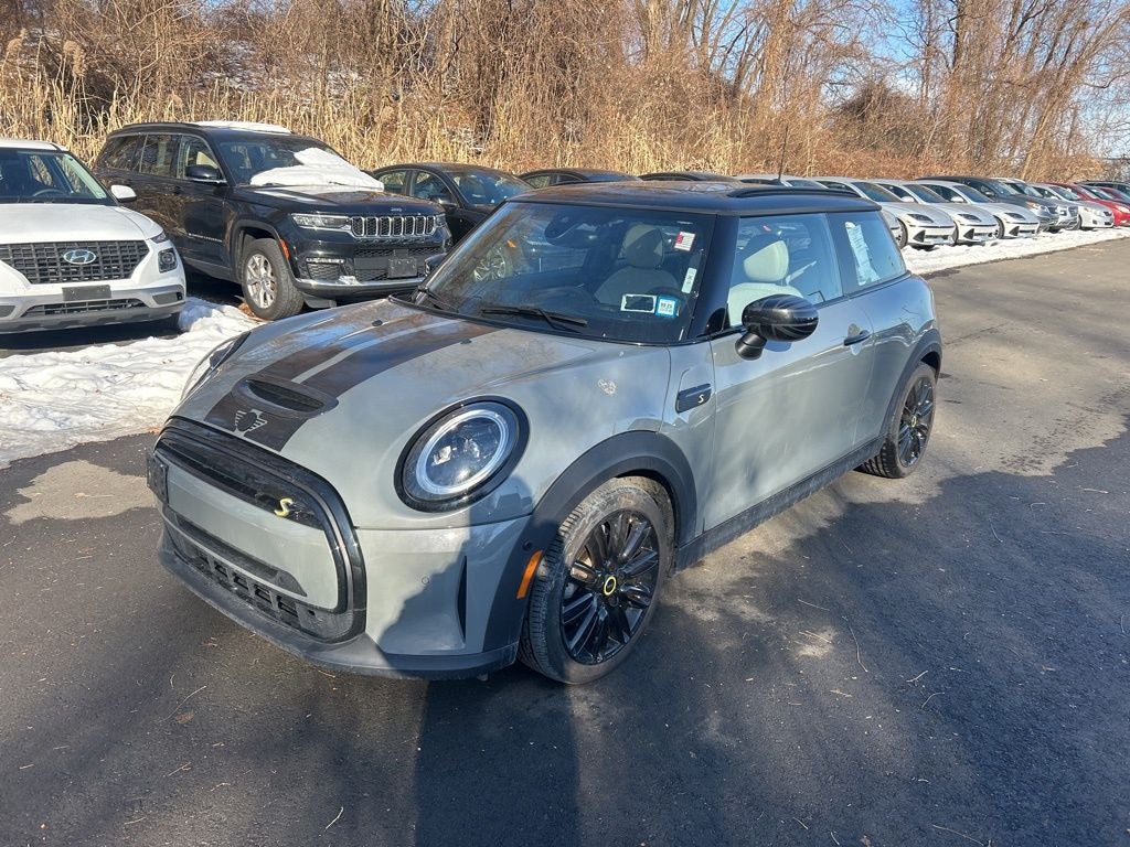 2022 MINI Cooper SE Electric Iconic
