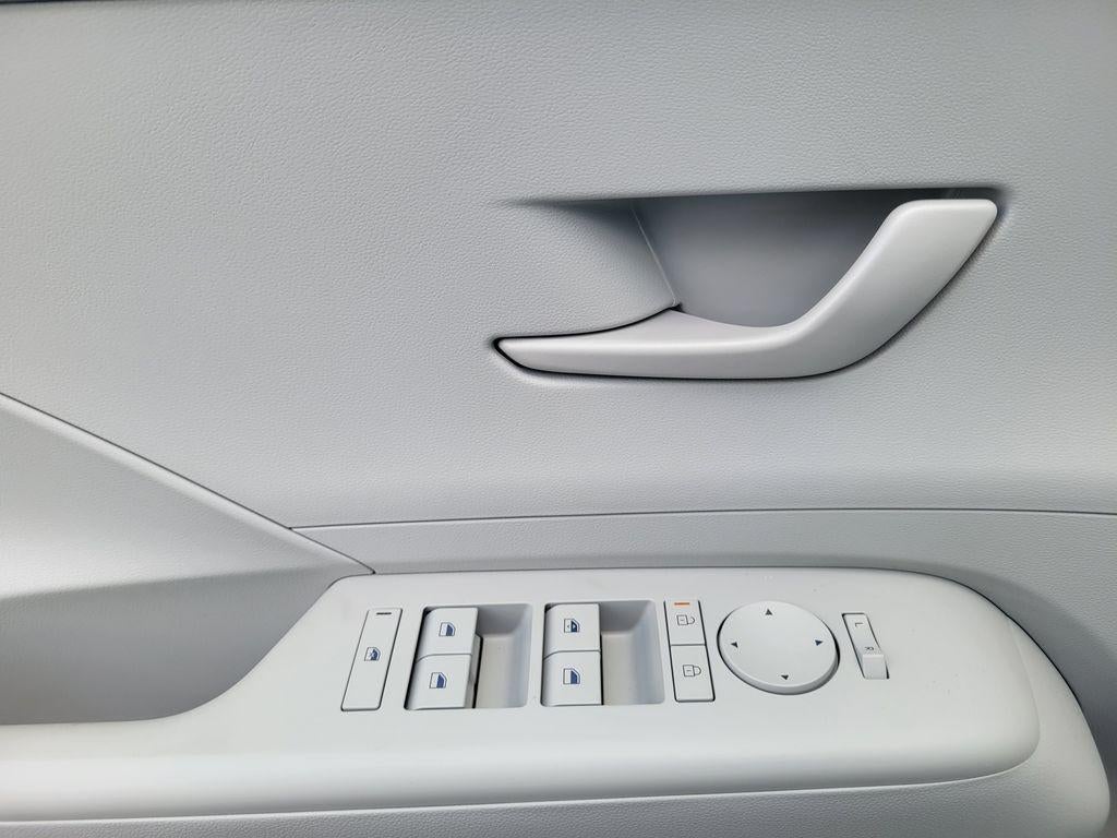 2026 Hyundai KONA SE AWD