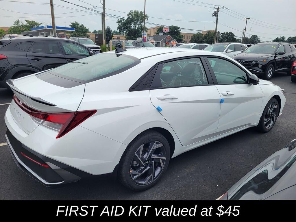 2025 Hyundai ELANTRA SEL Sport