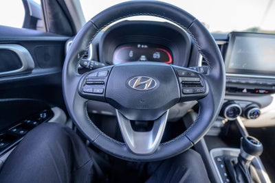 2024 Hyundai VENUE SEL