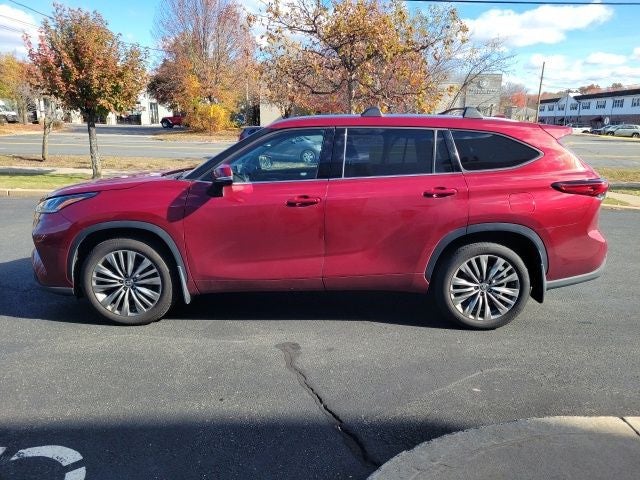 2022 Toyota Highlander Platinum