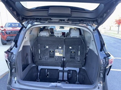 2024 Toyota Sienna XLE 8 Passenger